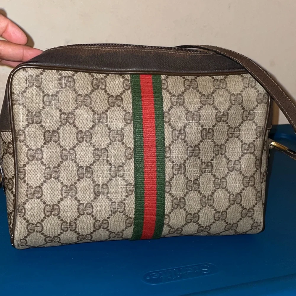 Gucci - Picture 2 of 9